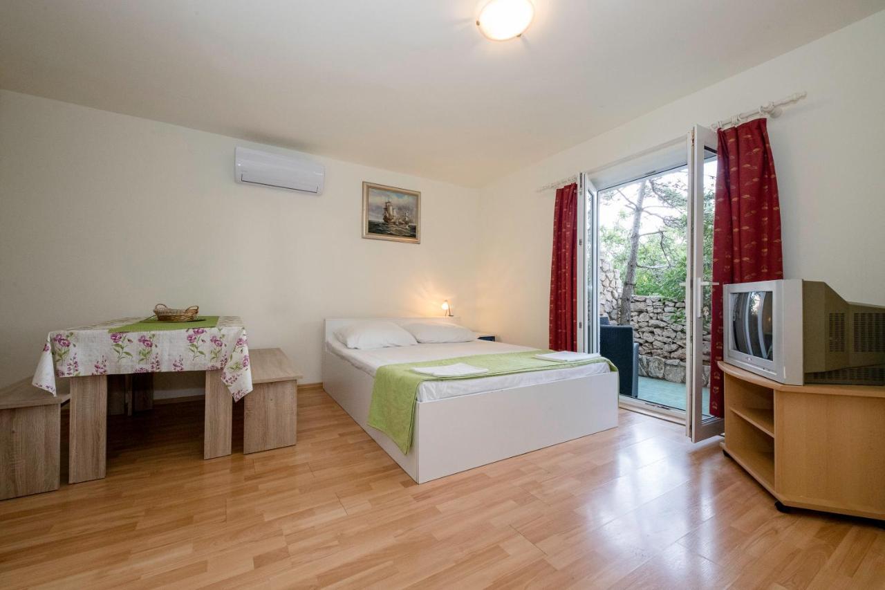 Guesthouse Šime Kolan Eksteriør billede