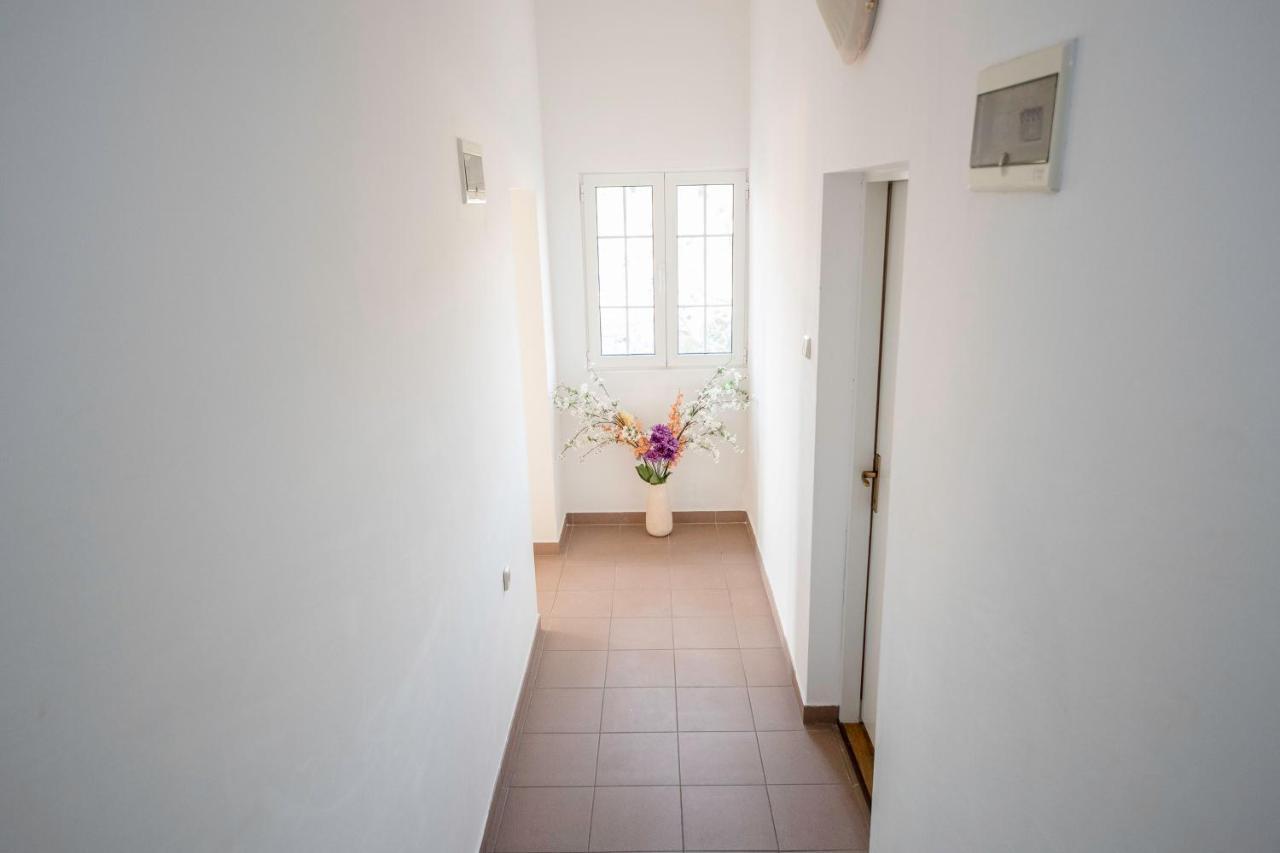 Guesthouse Šime Kolan Eksteriør billede