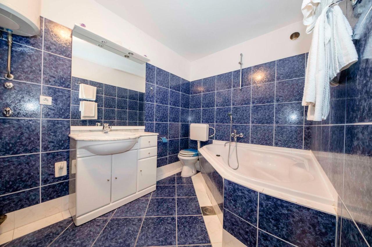 Guesthouse Šime Kolan Eksteriør billede