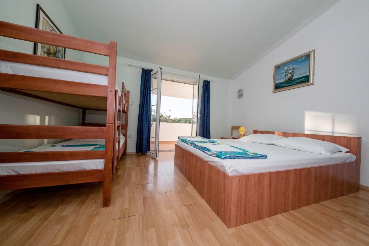 Guesthouse Šime Kolan Eksteriør billede